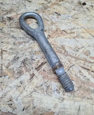 Mercedes-Benz E W211 Towing hook eye 