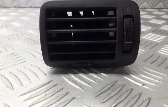 Volkswagen PASSAT B5.5 Dashboard air vent grill cover trim 3B0819703D