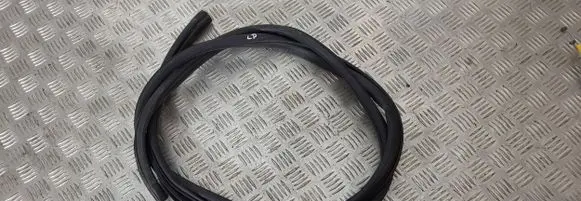 Mitsubishi L200 Front door rubber seal 