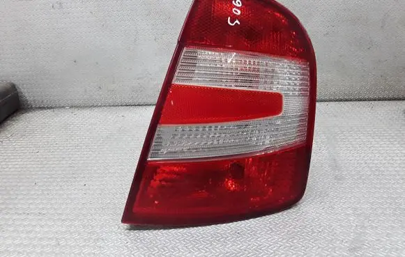 Skoda Fabia Mk1 (6Y) Rear/tail lights 6Y6945112B