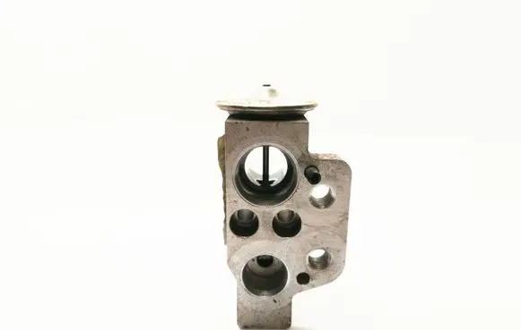 Audi Q3 8U Air conditioning (A/C) expansion valve 8U0820679
