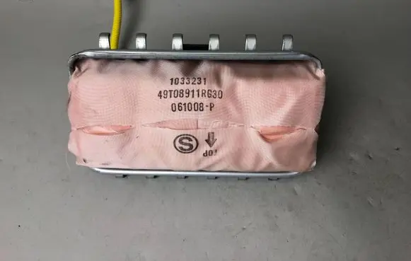 Subaru Outback Passenger airbag 49T08911RG30 1033231 061008P