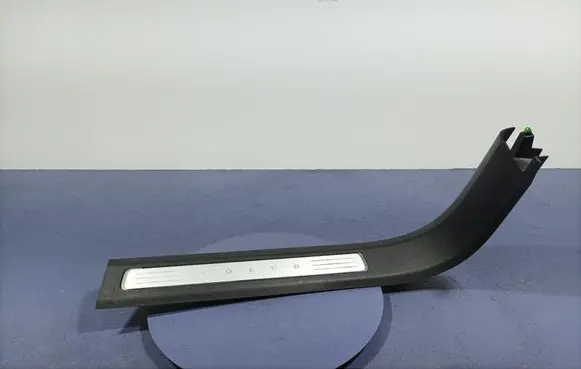 Volvo XC90 Other sill/pillar trim element 31363649