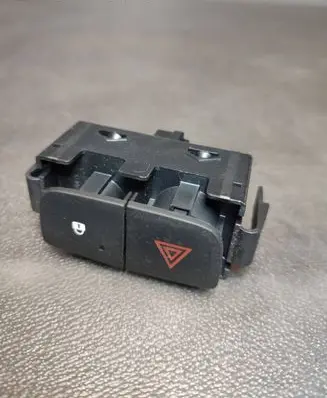 Opel Vivaro Hazard light switch 252100622RA