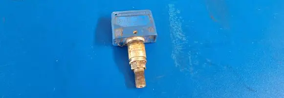 Renault Espace - Grand espace IV Tire pressure sensor 8200169160