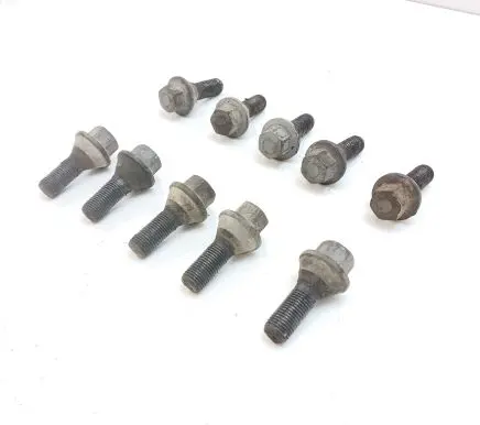 Nissan Primastar Nuts/bolts 