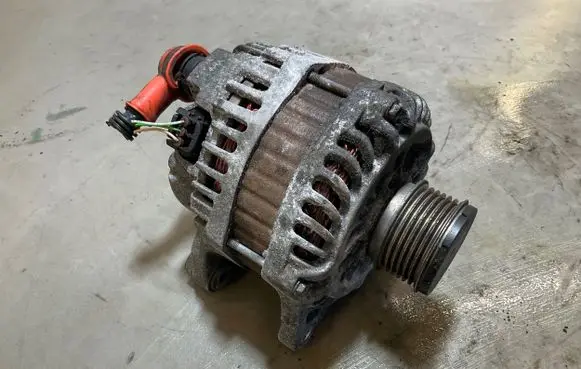 Nissan Juke I F15 Generator/alternator 231003VD1A A3TJ4081ZE