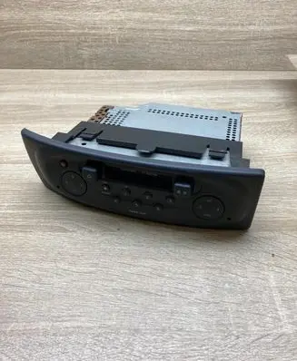 Renault Megane I Radio/CD/DVD/GPS head unit 7700434422