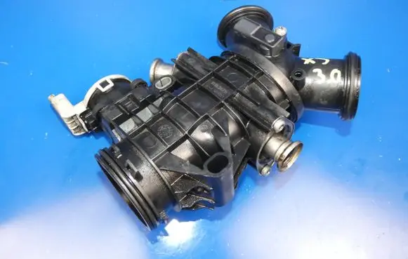 Jaguar XJ X351 Throttle valve 9X2Q9L444CB