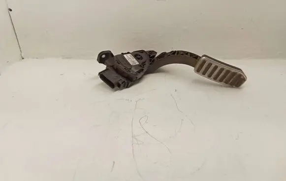 Volvo V70 Accelerator throttle pedal 31255477 6PV00922030 C95YE03