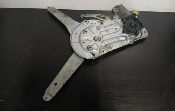 Volvo S60 Front door window regulator with motor 106469