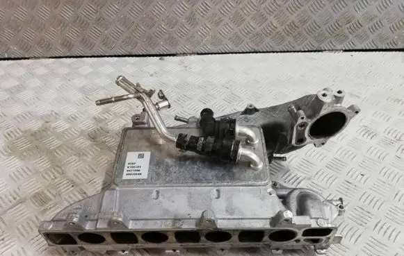 Volkswagen PASSAT B8 Intake manifold 05l129766s
