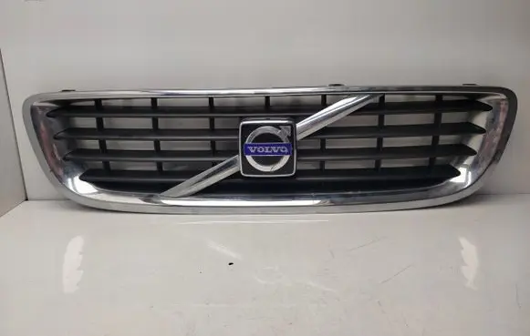 Volvo V50 Front bumper upper radiator grill 30744914