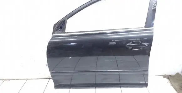 Toyota Avensis T250 Front door