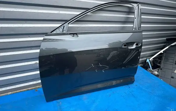 Audi A6 S6 C8 4K Front door