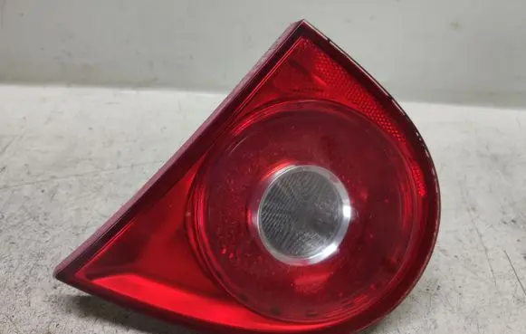 Volkswagen Golf V Tailgate rear/tail lights 1K6945094G