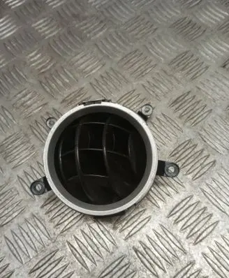 Ford Fiesta Dash center air vent grill