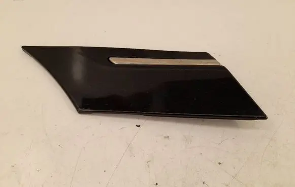 Mercedes-Benz B W245 Rear fender molding trim 1696983462 A1696983462