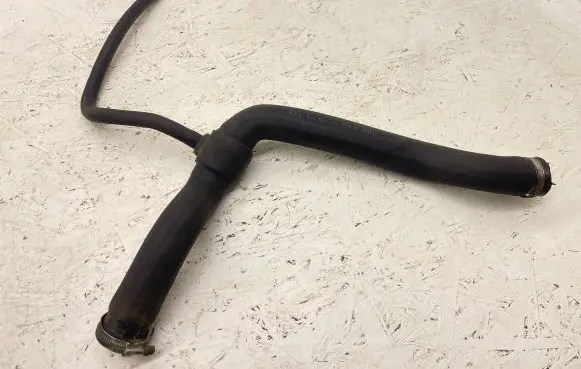 Audi A6 S6 C4 4A Engine coolant pipe/hose 4A0121101