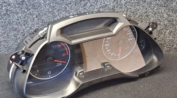 Audi A4 S4 B8 8K Speedometer (instrument cluster) 8K0920930N