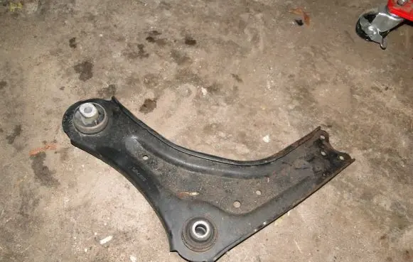 Renault Laguna III Front control arm 545010009R 545010012R 545010008R