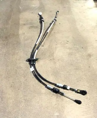 Volvo XC60 Gear shift cable linkage 31302107