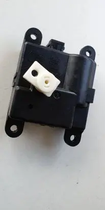 Nissan Murano Z51 A/C air flow flap actuator/motor 