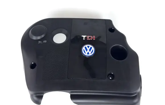 Volkswagen PASSAT B5.5 Engine cover (trim) 038103925ap 038103925ar