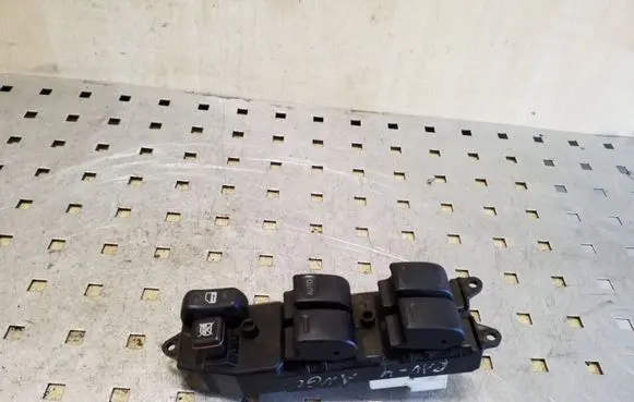 Toyota RAV 4 (XA20) Electric window control switch 8482042130