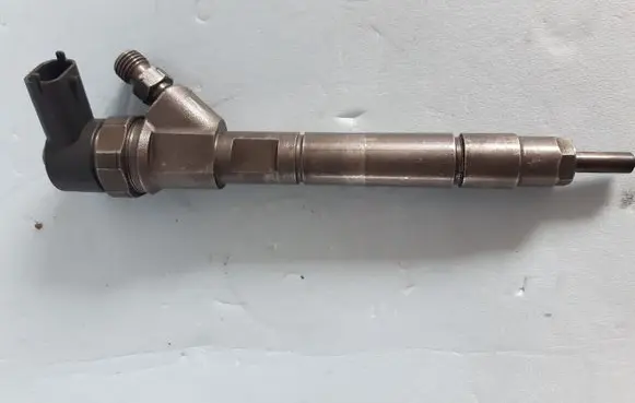 Renault Laguna II Fuel injector 0445110084 8200084534
