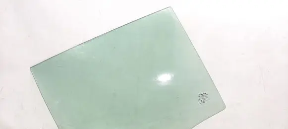 Volvo V60 Rear door window glass 31335332 31299331