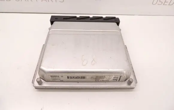Volvo XC90 Engine control unit/module 0281011441 30646978A D89