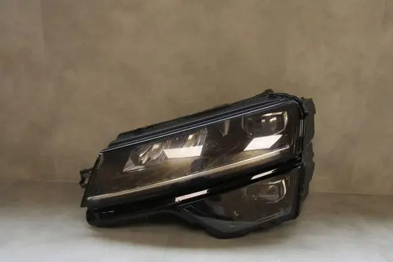 Skoda Karoq Headlight/headlamp 57B941015.D