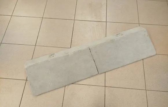 Mercedes-Benz GL X164 Parcel shelf 1646800046