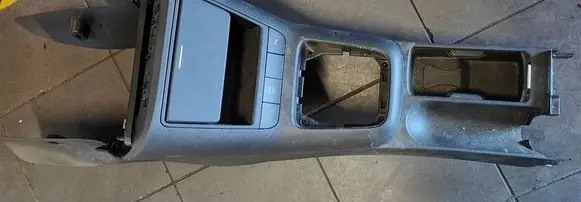 Volkswagen Golf Plus Center console TUNELRODKOWY