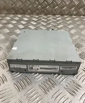 Volkswagen Touareg II Radio/CD/DVD/GPS head unit 4G0035061Q