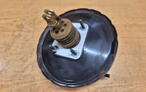 Hyundai Sonata Brake booster 3F3B