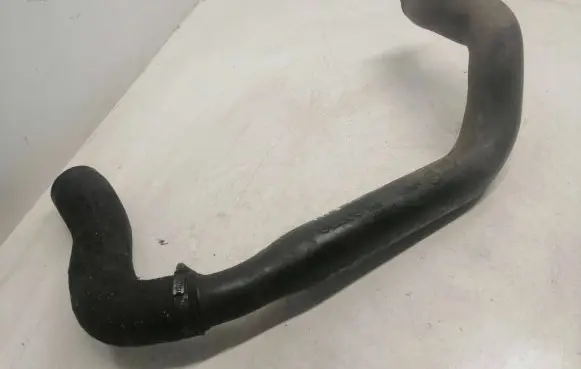 Volvo V70 Intercooler hose/pipe 30647918 7221
