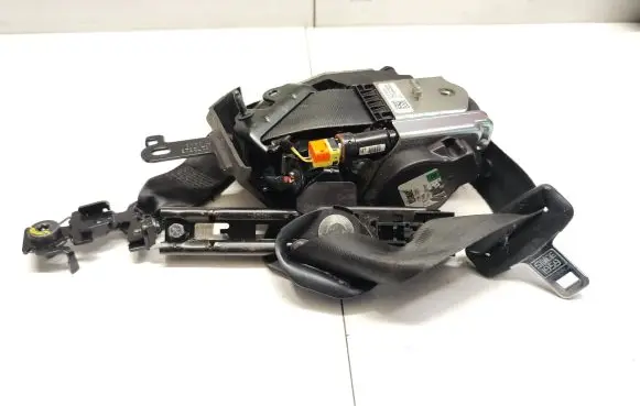 Volvo XC90 Front seatbelt 31675238 23082017