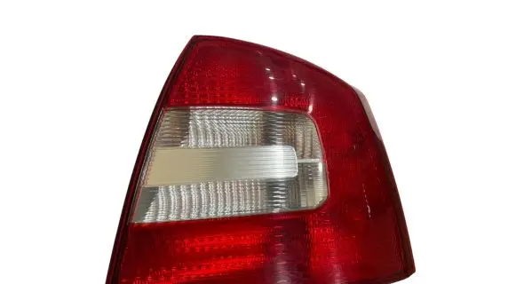 Skoda Octavia Mk2 (1Z) Rear/tail lights 1Z5945096B 1Z5945112B