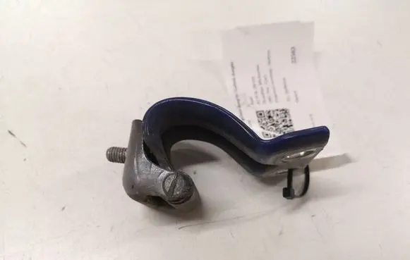 Audi A3 S3 8L Tailgate/trunk/boot hinge 8D9827299