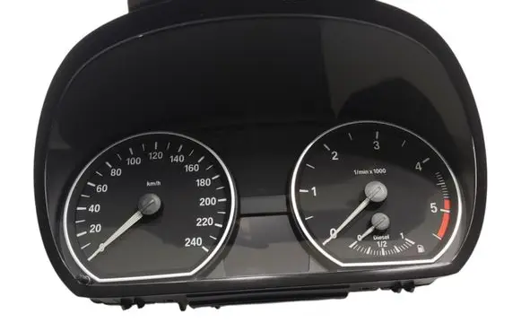 BMW 1 E81 E87 Speedometer (instrument cluster) 9187330