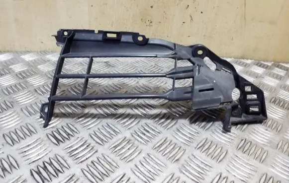 Audi A3 S3 8V Front bumper upper radiator grill 8V4853949