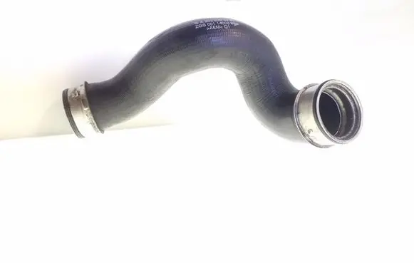 Mercedes-Benz C W203 Intercooler hose/pipe A2035283382