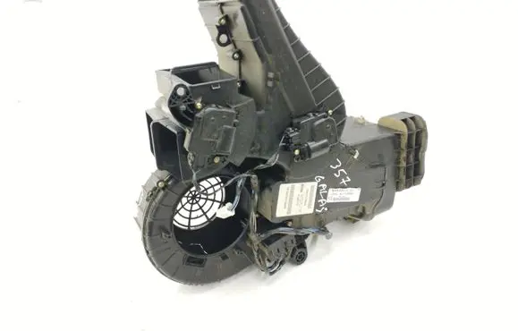 Chrysler Voyager Interior heater climate box assembly housing P55111785