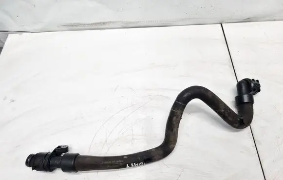 Engine coolant pipe/hose