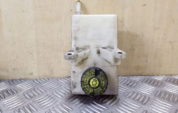 Peugeot 3008 I Brake fluid reservoir 9680907780