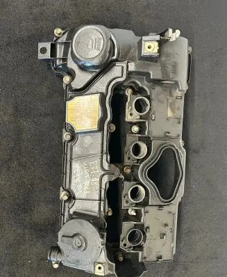 BMW 1 E81 E87 Rocker cam cover 57766LS 58344LS