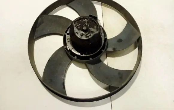 Chrysler Sebring (JS) Radiator cooling fan shroud