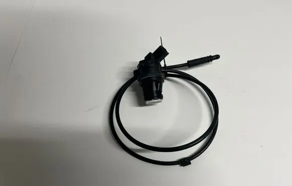 Dodge Charger Windscreen/windshield washer pump 0602104740